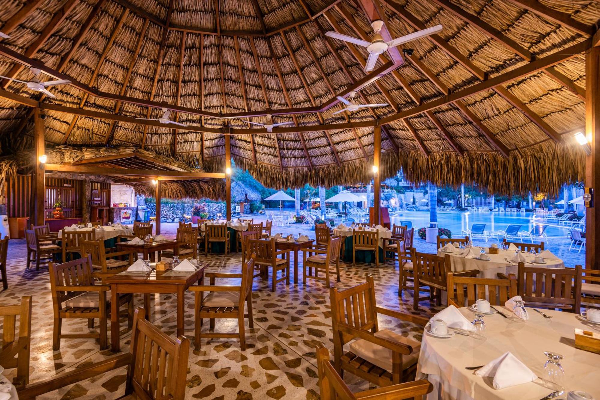Hotel Irotama Bungalows & Bohios サンタ・マルタ エクステリア 写真