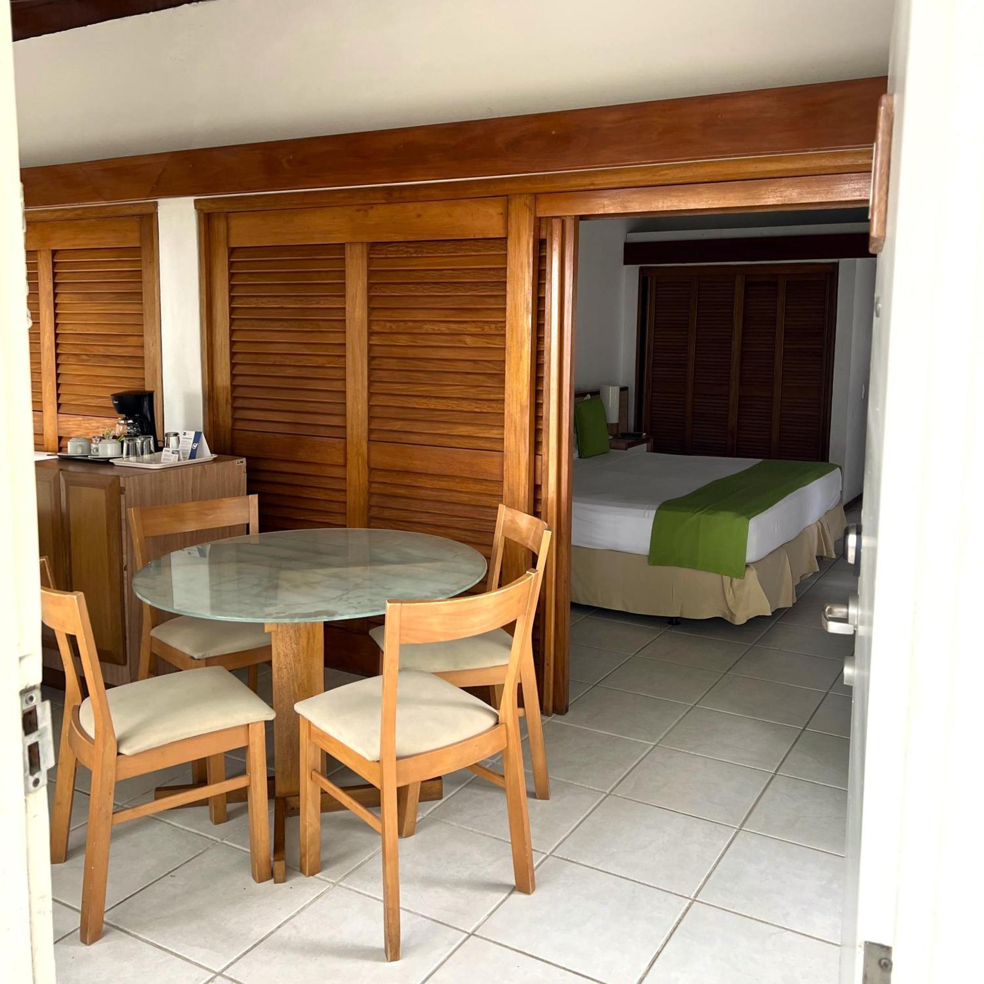 Hotel Irotama Bungalows & Bohios サンタ・マルタ エクステリア 写真